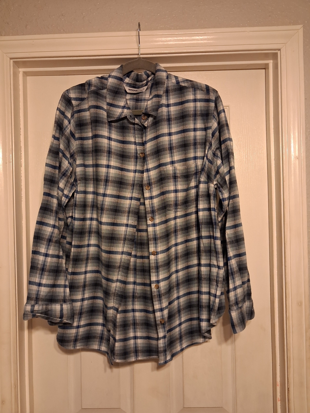 Sonoma Women's Blue and White Plaid Button-Down Shirt